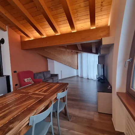 Apartment Maison De L'envers Aosta