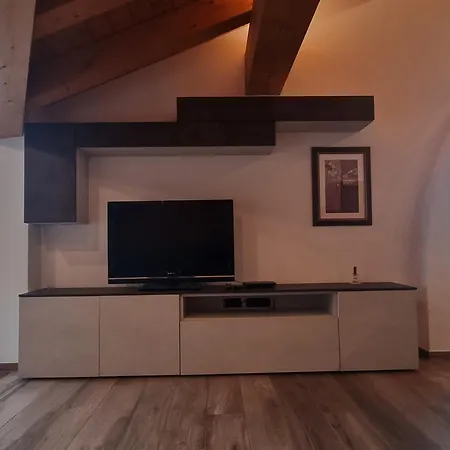 Maison De L'envers * Aosta